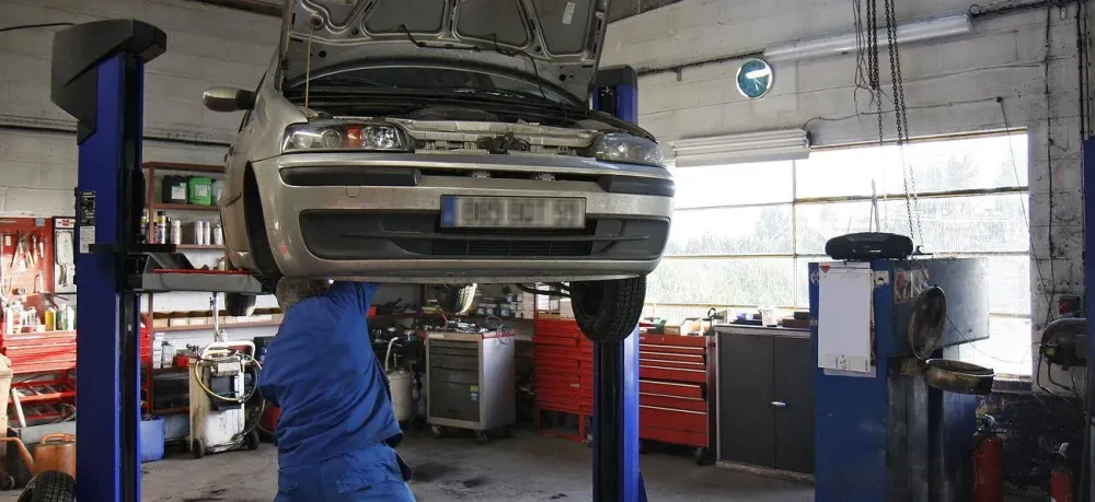 Vente et montage de pneus près de Anglès